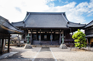 お墓を建てる場所（霊園・墓地）を決める